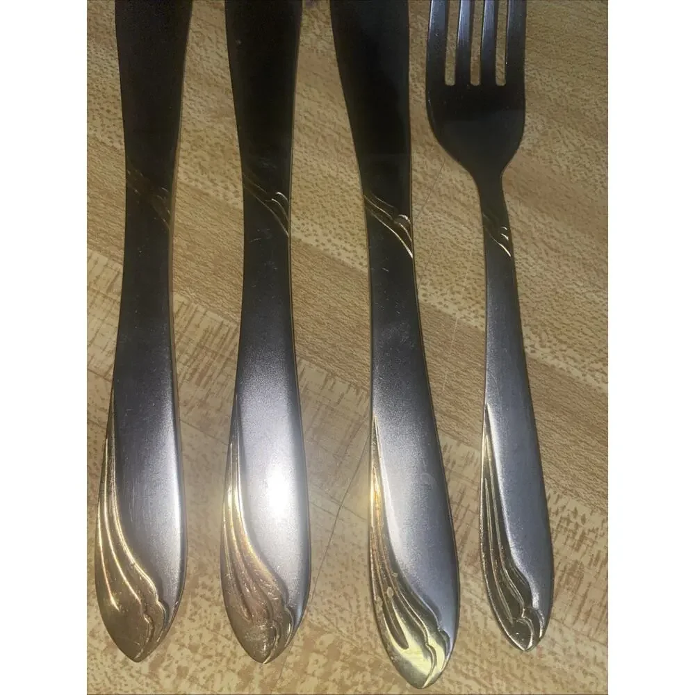 4 Pcs. KELLY GOLD Lenox Glossy 18/8 Gold Accent Stainless Steel Flatware